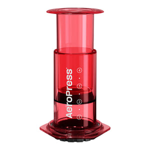Kirkkaanpunainen AeroPress