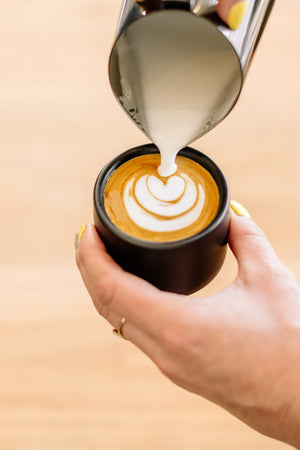 Series 1 -espressokeitin ja kahvinkeitin – musta