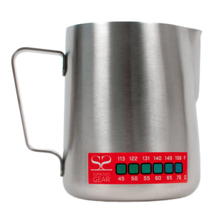 Thermometer Attento -Espresso Gear ruostumattomasta teräksestä valmistettu maitokannu, jossa Sisäänrakennettu kahvimylly ja lämpötilan ilmaisin espressolle.