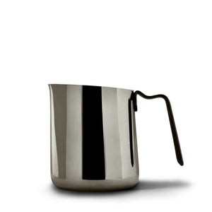 Peilimäinen maitokannu ruostumattomasta teräksestä ergonomisella kahvalla, täydellinen latte artiin, espressoon liittyviin tarvikkeisiin, kaikkeen kahviin.